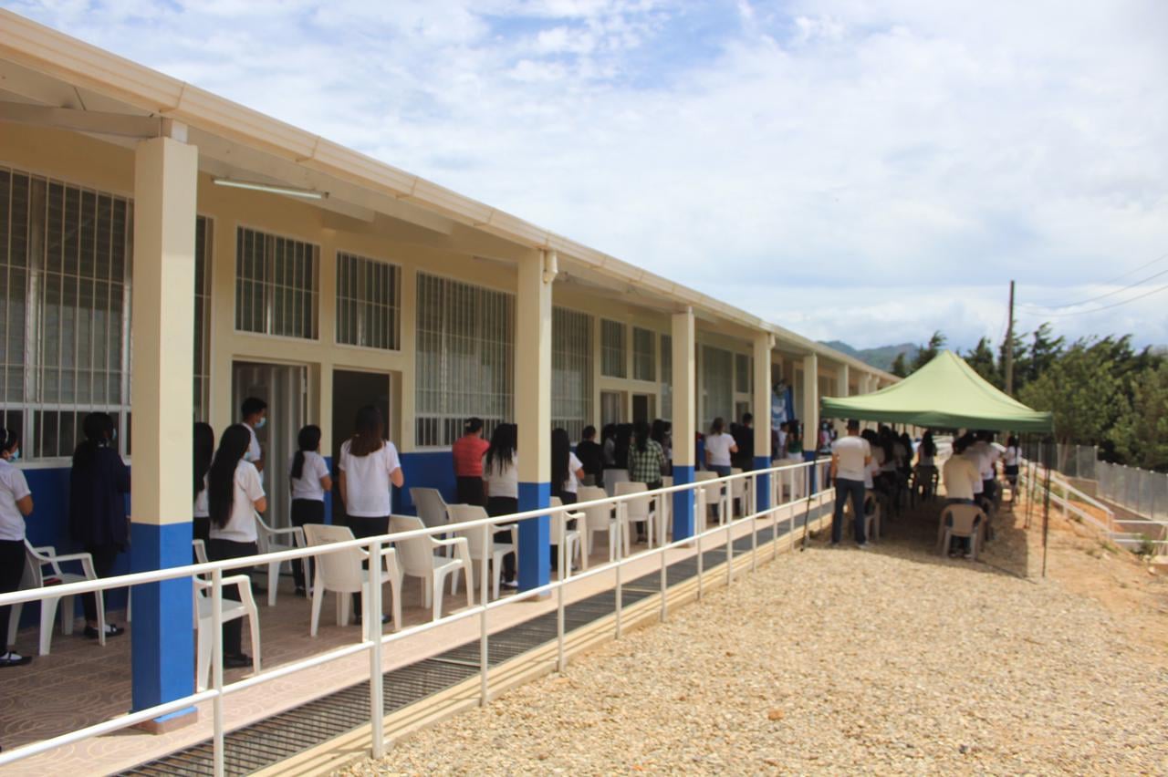 Inauguración Instituto Gubernamental Mercedes